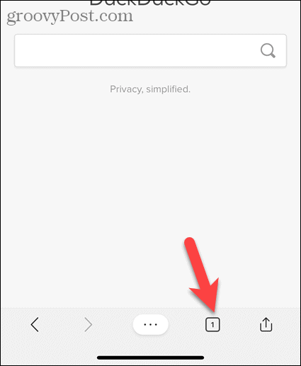 Tocca l'icona della scheda in Edge per iOS