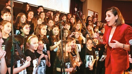 Canzoni di Funda Arar dagli studenti!