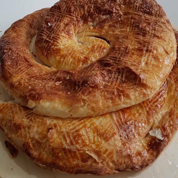 Come preparare semplici panini con un impasto senza lievito? Ricetta Muffin Saya