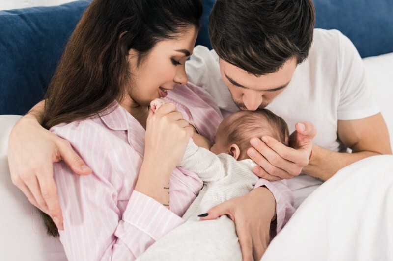Tecniche di allattamento al seno neonato