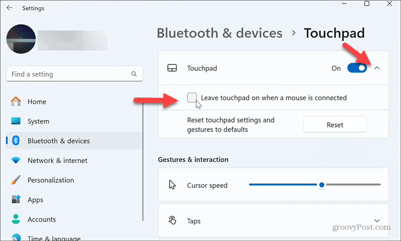 lasciare il touchpad acceso quando è collegato un mouse