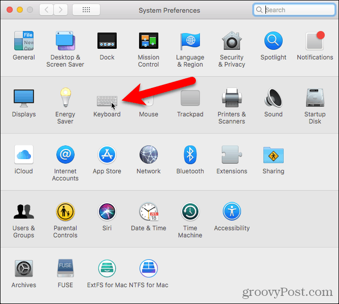 Fai clic su Tastiera in Preferenze di Sistema su un Mac