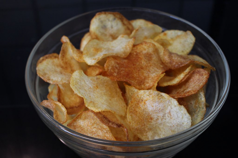 Come preparare le patatine a casa? Cos'è una ricetta salutare per le patatine? Trucchi per fare patatine a casa