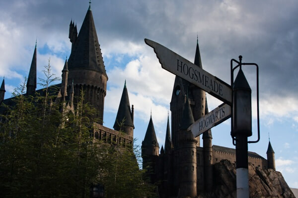 immagine di hogwarts shutterstock 446872627