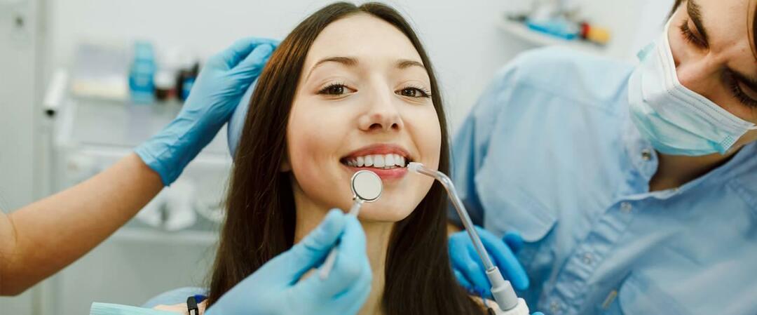 Perché i denti marciscono e cosa possiamo fare per prevenirlo?