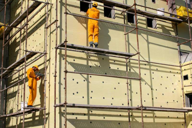 Cosa devi sapere prima di rivestire il tuo edificio