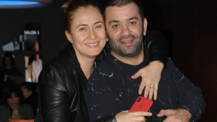 Sostegno a Ceyda Düvenci e sua moglie Cem Yılmaz