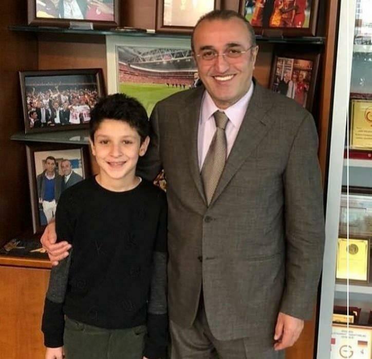 Abdurrahim Albayrak e suo nipote Batuhan Bostancı 