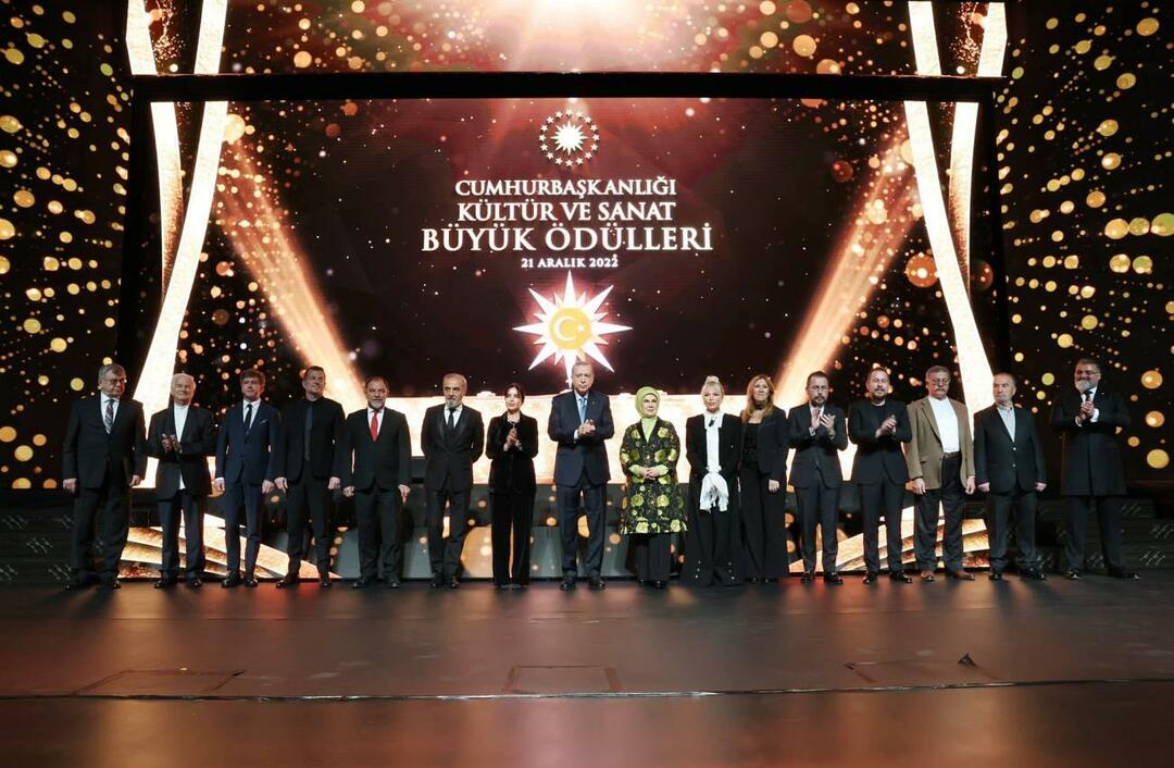 Emine Erdoğan si è congratulata con gli artisti che hanno ricevuto il Presidential Culture and Art Award
