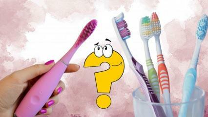 Quali sono le differenze tra lo spazzolino elettrico Foreo ISSA 3 e uno spazzolino manuale?
