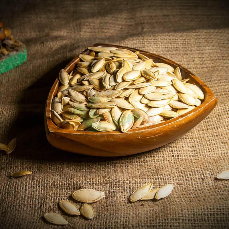 Quali sono i benefici dei semi di zucca? Se mangi una manciata prima di andare a dormire la notte ...