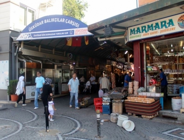 Bazar di Uskudar