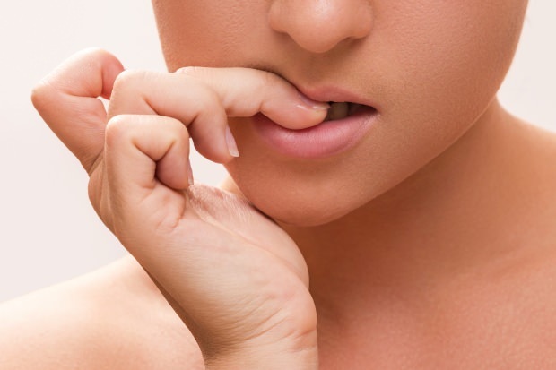 Malattie causate dall'abitudine di mangiare le unghie