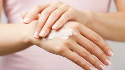 Crema idratante naturale per asciugare le mani
