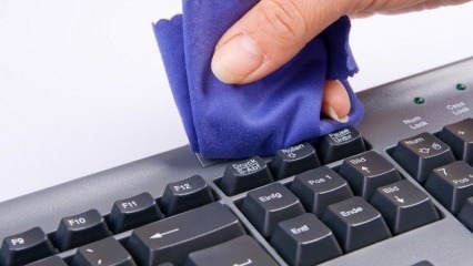 Metodi per la pulizia di tastiera e mouse