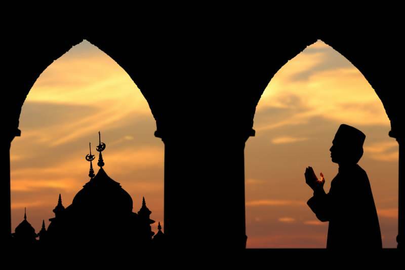 Preghiera da leggere dopo l'Adhan! Qual è la virtù della preghiera? Preghiera di preghiera in arabo e turco