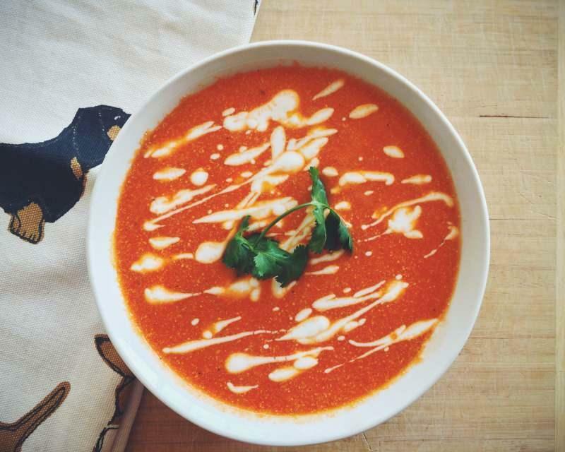 ricetta zuppa di peperoni rossi