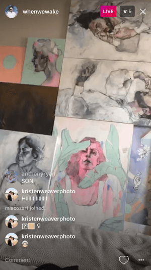 Il profilo dell'artista whenwewake ha utilizzato Instagram dal vivo per dare un'anteprima di alcuni dei suoi nuovi dipinti.