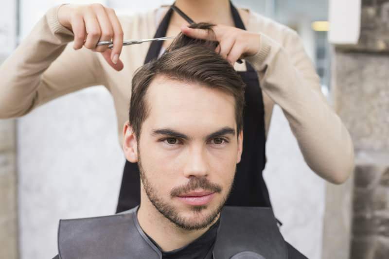 Come si fa la barba più semplice? Il modo più semplice per tagliare i capelli degli uomini a casa