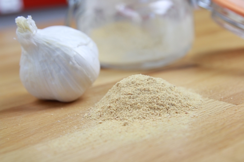 Che cos'è l'aglio in polvere? Come preparare l'aglio in polvere a casa?