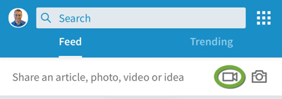 Cerca l'icona della videocamera nell'app mobile di LinkedIn.