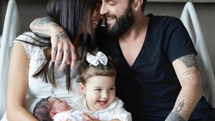 La moglie di Berkay Özlem Ada Şahin ha insegnato a Mevlit per il suo bambino appena nato!
