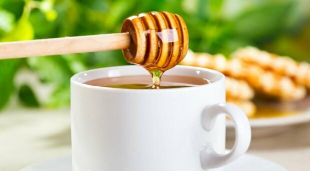 benefici del caffè al miele