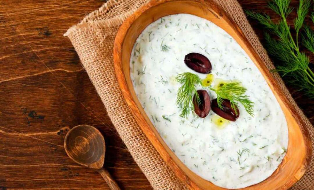 Come preparare lo tzatziki all'aneto? Ricetta tzatziki allo yogurt e aneto rinfrescante