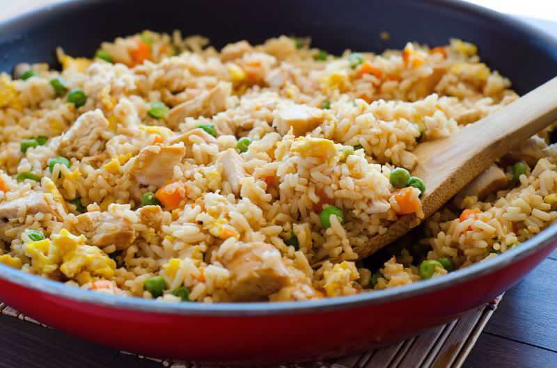 Come preparare il riso cinese più semplice? Suggerimenti per preparare il pilaf cinese