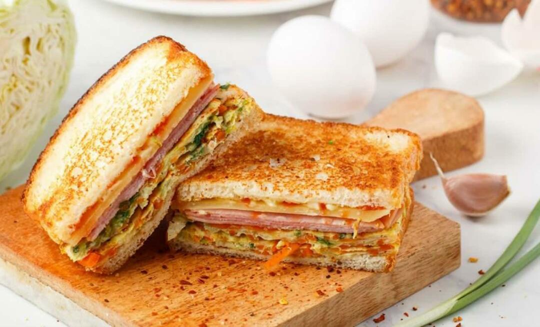 Come fare un panino all'uovo Ecco una ricetta del panino all'uovo con molti ingredienti