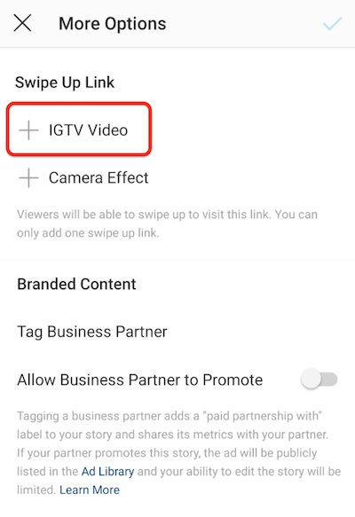 Opzioni del menu Instagram per aggiungere un collegamento a scorrimento con l'opzione video IGTV evidenziata