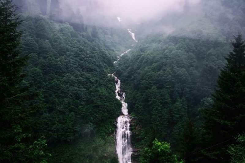 Scene dalla cascata Gelintülü