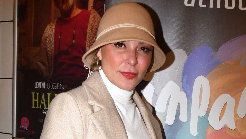 Sorprendente immagine di Ziynet Sali, che è paragonata a Jennifer Lopez! Camuffato con il suo cappello