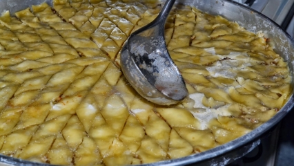 Il modo più semplice per preparare il sorbetto dolce! Lo sciroppo dolce viene versato caldo? Sorbetto al Baklava ...