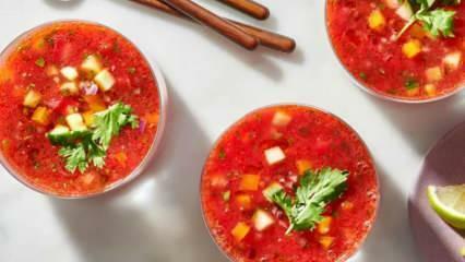 Come preparare una fantastica zuppa di anguria? Ricetta zuppa di anguria