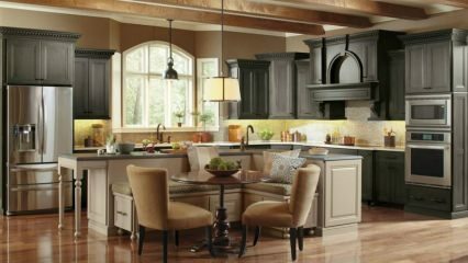 Suggerimenti di decorazione che creeranno un'area salotto nella tua cucina