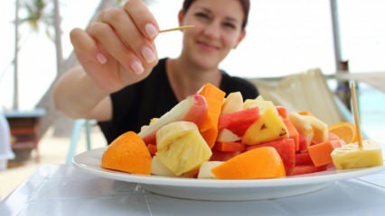 Quando mangiare frutta nella dieta? Il consumo di frutta tardivo aumenta di peso?