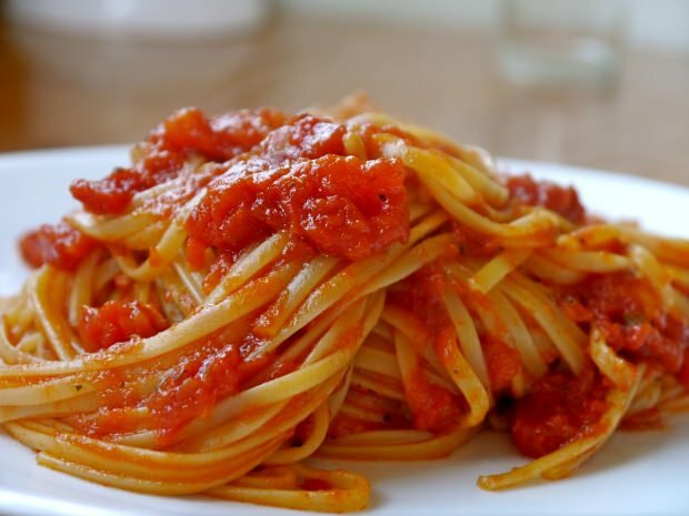 Come fare la pasta con il concentrato di pomodoro? Qual è il trucco?