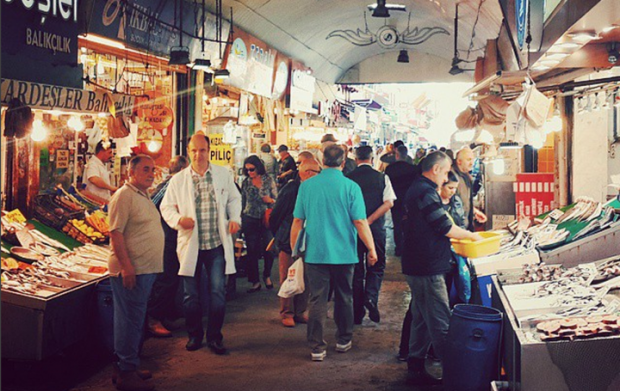 Bazar dei pescatori di Üsküdar
