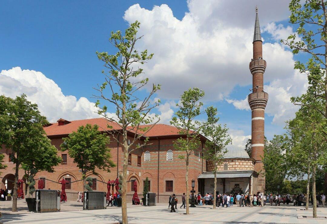 Immagini dalla Moschea Hacı Bayram-ı Veli