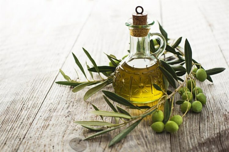detergente per olio d'oliva