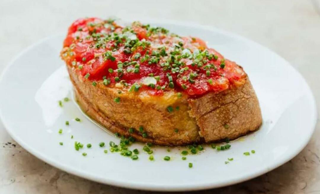 La ricetta indispensabile della cucina spagnola! Come fare il pan con tomate? La ricetta del pane al pomodoro
