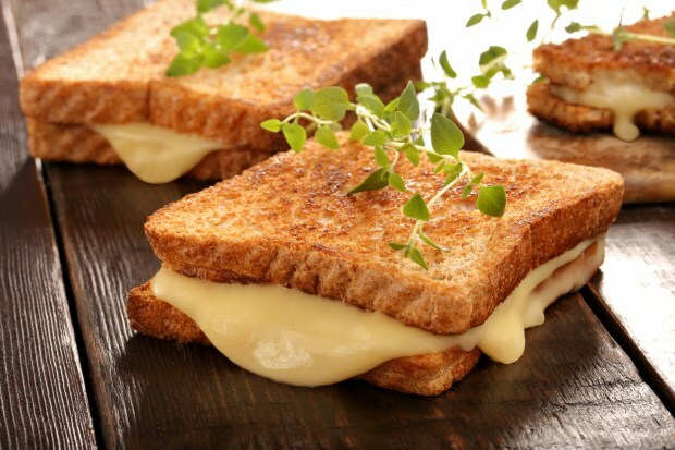 ricetta per toast al formaggio