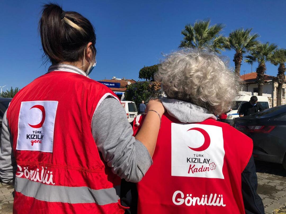 Una nuova svolta dalla Mezzaluna Rossa turca: istituita una linea WhatsApp speciale per le vittime del terremoto