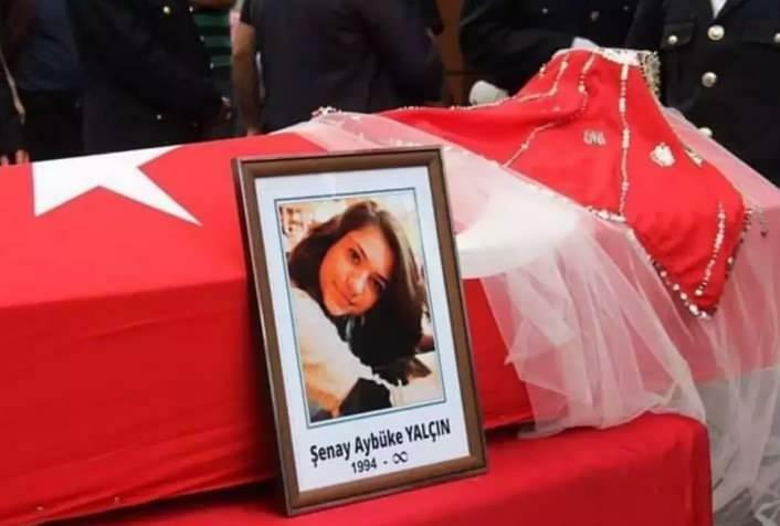 Insegnante martire Şenay Aybüke Yalçın