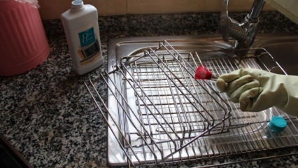 Come pulire il filo del forno? 