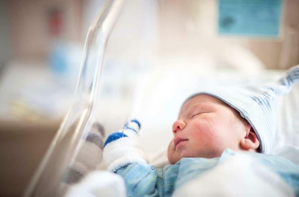Tassi di neonati in calo in Giappone