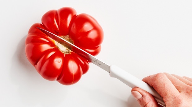 Come sbucciare facilmente i pomodori?