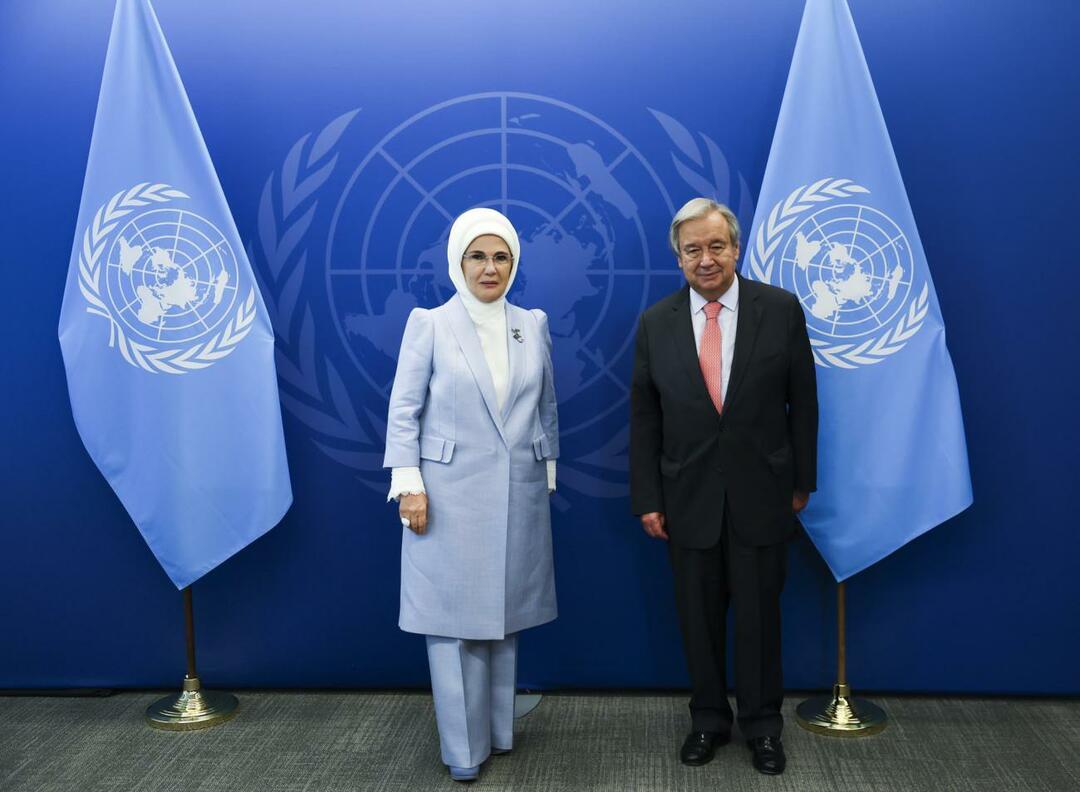 Il segretario generale delle Nazioni Unite ed Emine Erdoğan hanno firmato una dichiarazione di buona volontà