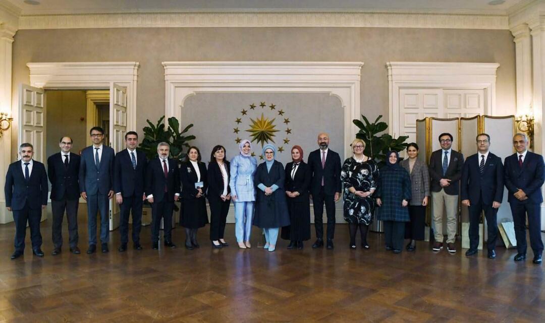 Emine Erdoğan ha incontrato i nuovi membri del consiglio della Casa della cultura africana